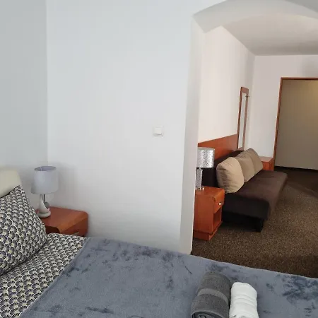 Przy Zelaznym Moscie