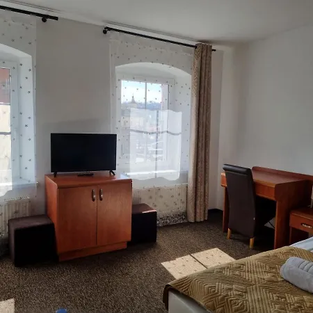 Przy Zelaznym Moscie Bed & Breakfast 3*