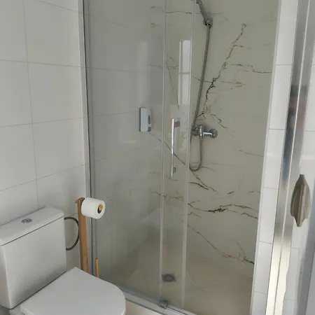 Przy Zelaznym Moscie 3*