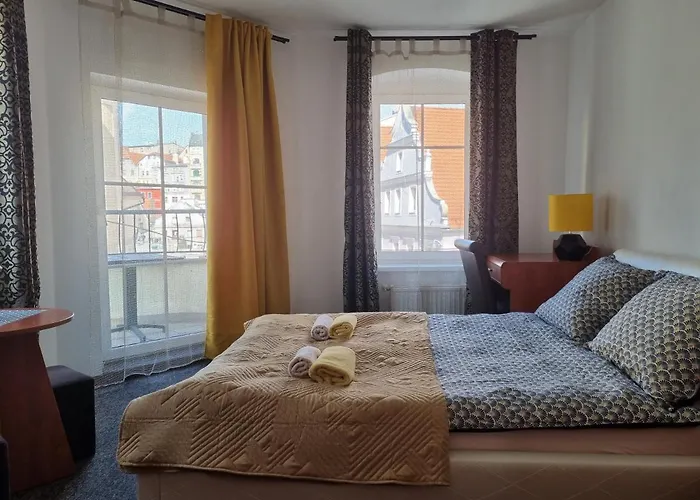 Przy Zelaznym Moscie 3*