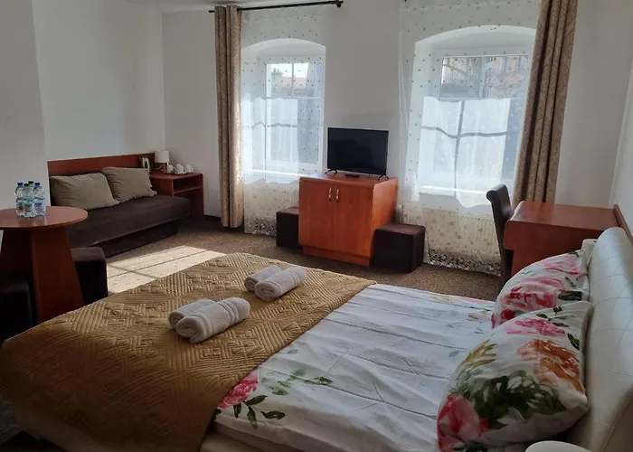 Przy Zelaznym Moscie Oda ve Kahvaltı 3*