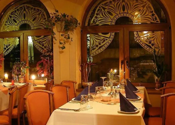 Przy Zelaznym Moscie 3*